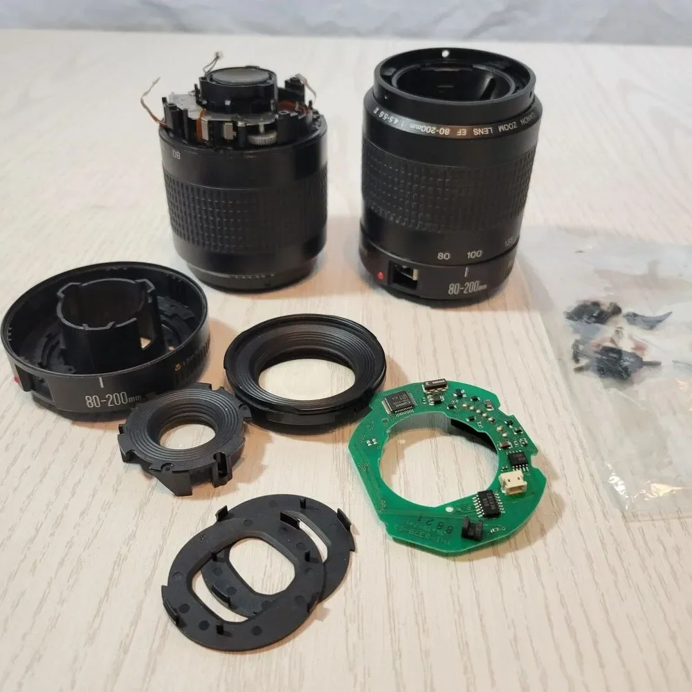 CANON 80-200mm f/4.5-5.6 II EF Zoom Lens 52mm Made In Japan *FOR PARTS / REPAIR*